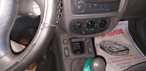 Imagem 8 de 10 de Renault Clio 1.0 16v Rt 5p 2001