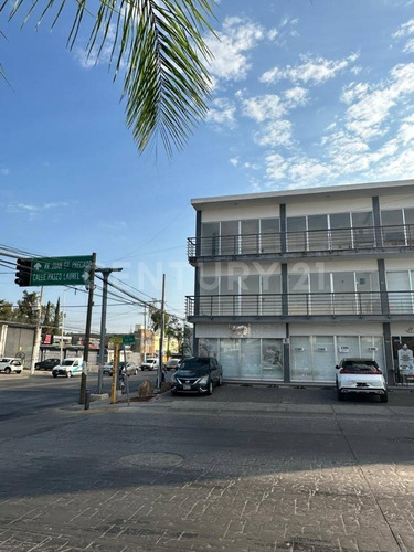 Se Vende Local Comercial Sobre Av Aviacion ! Excelente Ubicación !