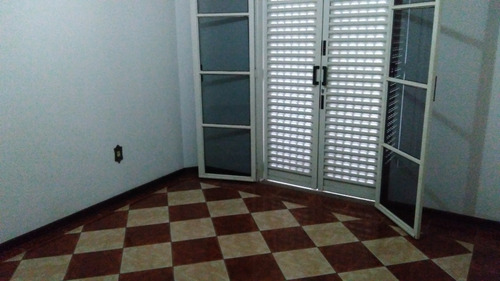 Ponto Comercial Com Residência Na Avenida Leonardo Villas Boas Próximo A Unifac