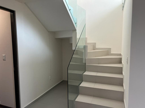 Imagen 2 de 14 de Departamento En Venta Con Terraza En Cuajimalpa