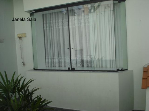 Imagem 1 de 15 de Casa Térrea 3 Dormitórios Vila Mussolini C/ Piscina - 1033-6612