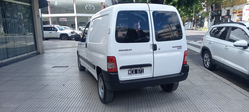 Peugeot Partner 1.6 Hdi Furgon Presence Aa