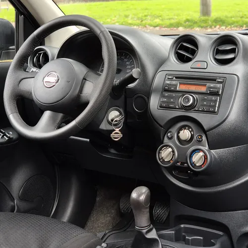 Nissan March 1.6 Active Con Aire Hermoso Oportunidad