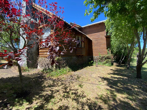 Imagen 2 de 12 de Casa Estilo Cabaña! Dueño Vende!!!,4 Amb, Pileta!oferta!!