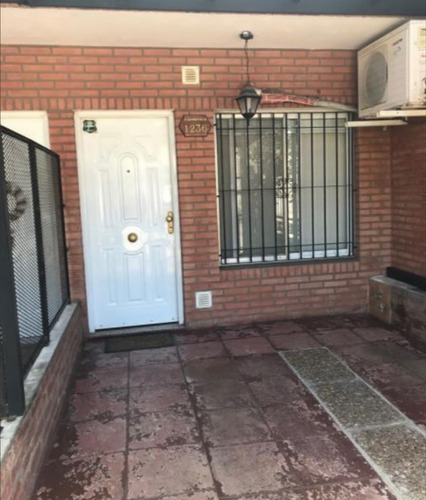 Imagen 2 de 16 de Duplex En Haedo Sur 3 Ambientes Mas Un Playroom. Oportunidad
