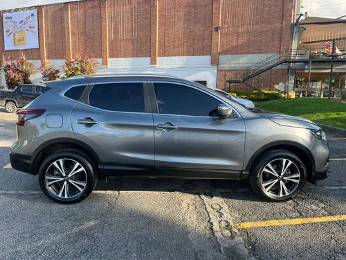 Nissan Qashqai 2.0 Advance 140 hp