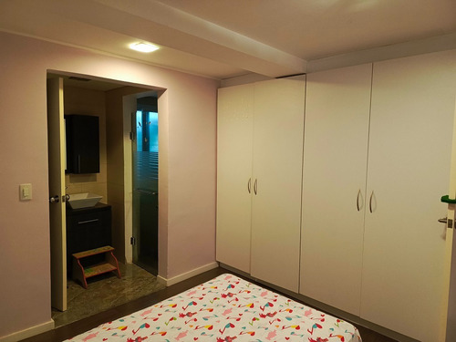 Town House En Venta Urb. El Peñón Baruta