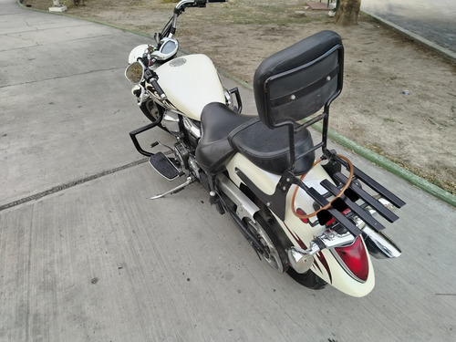 Motocicleta Yamaha Xvs 1300cc Midnight Color Blanco