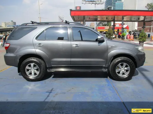 Toyota Fortuner Sr5 4x2 2700cc At Aa
