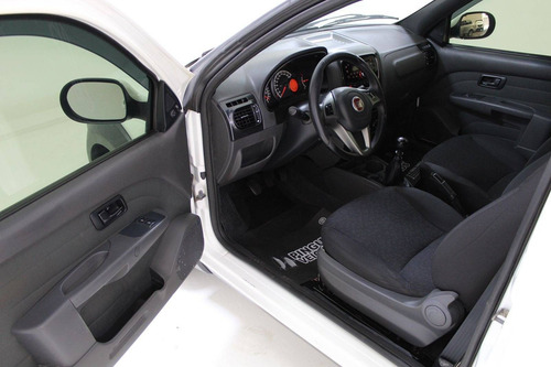 Imagem 8 de 12 de Fiat Strada 1.4 Mpi Freedom Cs 8v Flex 2p Manual