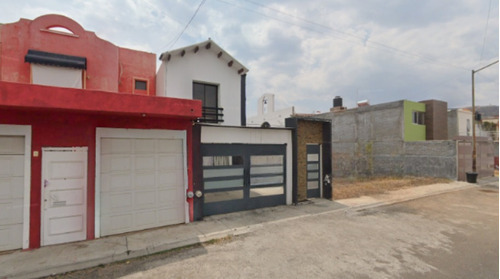 Casa En Venta C. Loma La Cortina Morelia, Michoacan/ Recuperacion Bancaria Laab2