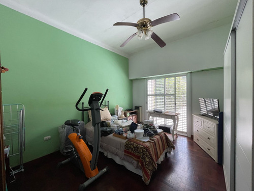 Venta Casa Apto Credito - 4 Ambientes - Centro - Luján