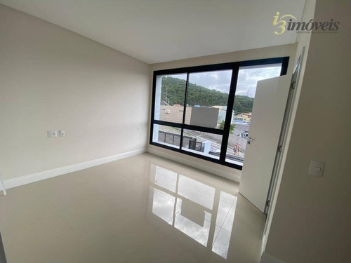 Imagem 16 de 29 de Sobrado À Venda - Alto Padrão Acabamento - Com 1 Suíte + 2 Dormitórios - Fazenda - Itajaí/sc - So0121