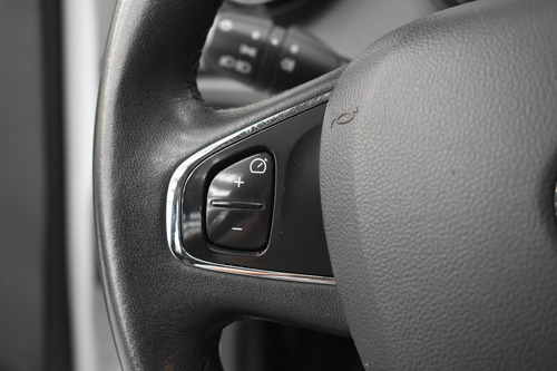 Imagen 12 de 15 de Renault Captur 2.0 Intens 2016 La Plata 881