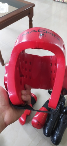 Imagen 4 de 5 de Casco, Guante Y Zapatos De Karate Para Niños