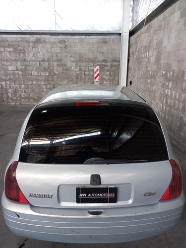 Imagen 5 de 10 de Renault Clio 2 1.9 Rnd Aa Pack Funcionando Año 2003