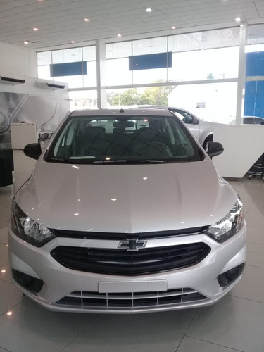 Imagen 11 de 18 de Chevrolet Onix 1.4 Joy Black 2023 Manual (5 Puertas)