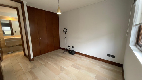 Depto En Arriendo En Exclusivo Condómino 2d+2b+estc