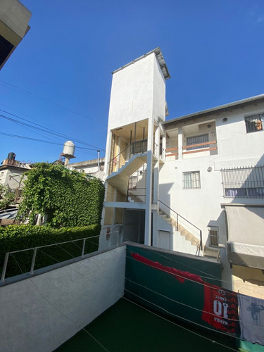 Departamentos En Complejo En Venta En Bella Vista!!!