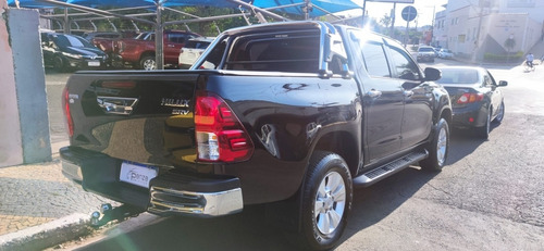 Imagem 3 de 10 de Toyota Hilux Cabine Dupla Srv 2.7 Flex 4x2 Automática
