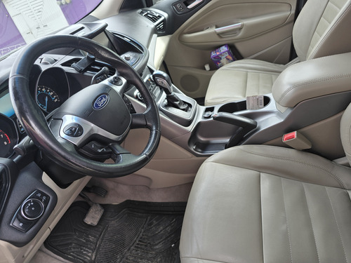Ford Escape 2.5 Se Plus Piel At