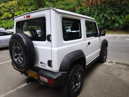 Suzuki Jimny 1.5 Gl