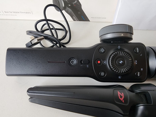 Imagen 5 de 7 de Estabilizador Celular Zhiyun Smooth 4 Con Caja Y Tripode