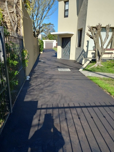 Imagen 2 de 5 de Pavimento Asfáltico, Bitumen, Entradas, Canchas, Estacionam