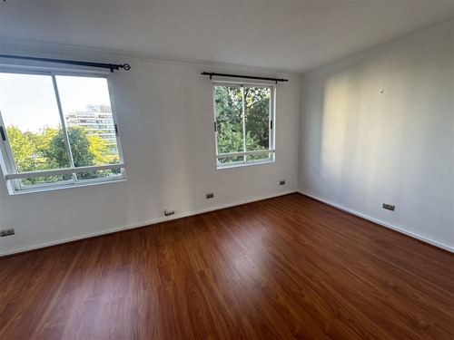 Casa En Arriendo De 4 Dorm. En Huechuraba