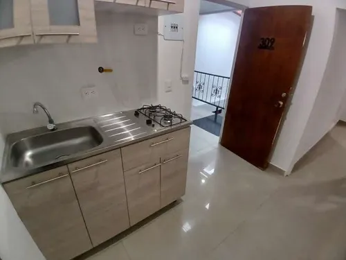 Apartaestudio En Arriendo Ubicado En Medellín Sector Laureles (27057).