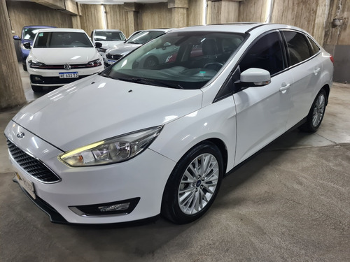 Ford Focus III 2.0 Sedan Se Plus At6