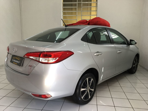Imagem 4 de 15 de Yaris Xs Sedan 1.5 Flex 16v 4p Aut.