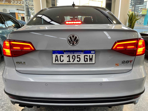 Volkswagen Vento 2.0 Gli App Connect + Vw 2018 Usados Vento
