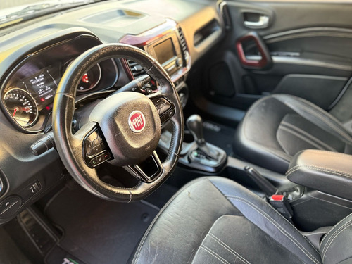 Fiat Toro 1.8 16v Freedom Flex 4x2 Aut. 4p