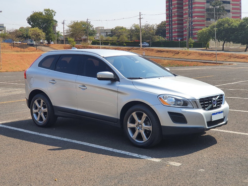 Imagem 4 de 14 de Volvo Xc60 T5 2.0 Turbo Dynamic