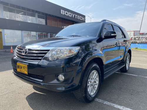 Imagen 1 de 25 de Toyota Fortuner 27l 2013