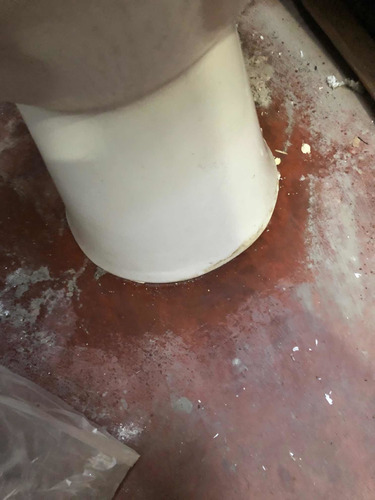 Imagen 5 de 10 de Leer Bien Sanitario Usado En Perfecta Condición Con Herrajes