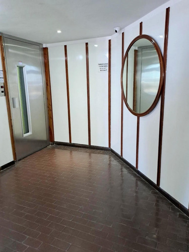 Imagen 19 de 24 de Oportunidad!! Departamento 2 Ambientes Frente A Plaza España Y Las Mejores Playas De La La Perla - Mar Del Plata