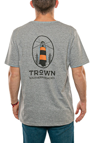 Imagen 3 de 3 de Remera Lighthouse Trown Fluid Tienda Oficial