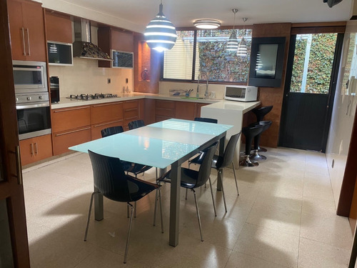 Casa  En Renta Con O Sin Muebles En Paseo De Laureles  (b)