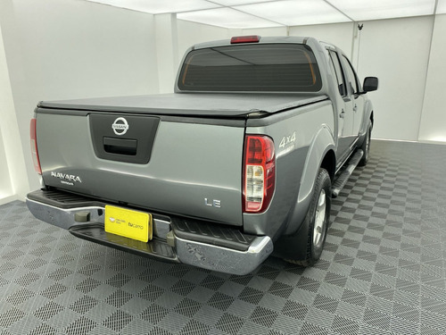 Imagen 10 de 25 de Nissan Navara High Lujo Le 2.5 Turbo