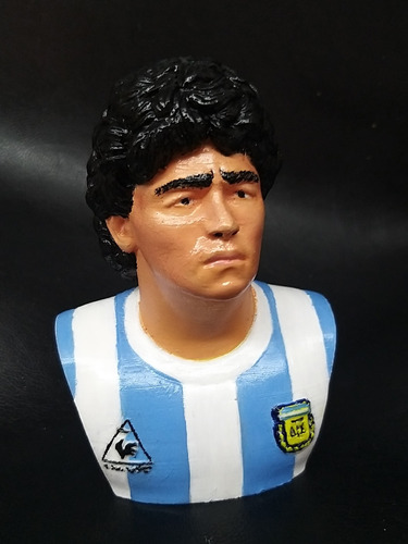 Busto De Maradona 