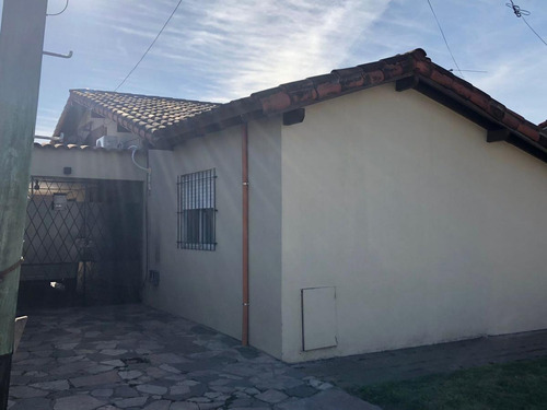 Imagen 2 de 17 de Casa - Ituzaingó