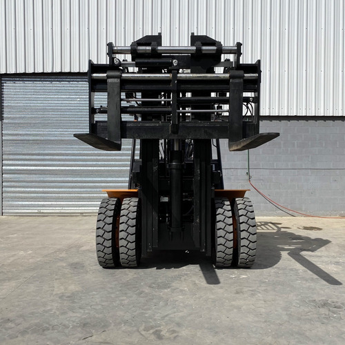 Imagen 13 de 15 de Autoelevador 10 Toneladas 10.000kg Torre Triple