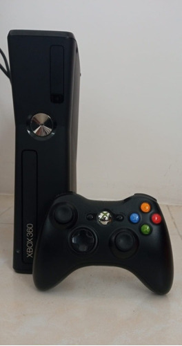 Xbox 360 Slim + Disco Duro De 250 Gb + Cables + 1 Control 