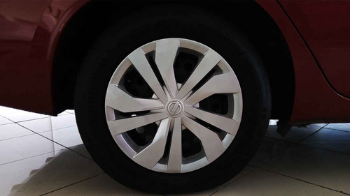Imagen 4 de 9 de Nissan - Versa 2020