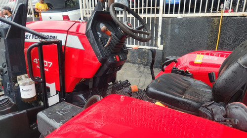 Trator Massey Fergusson 4707 Com Acessorios 2021
