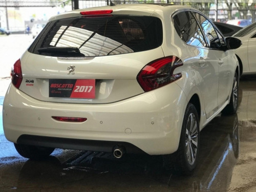 Imagem 4 de 9 de Peugeot 208 1.6 Griffe 16v Flex 4p Automático 2016/2017