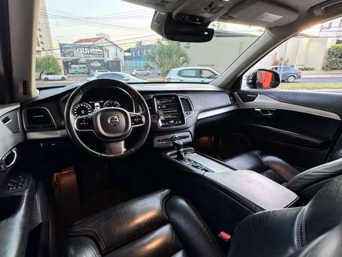 Volvo XC90 2.0 MOMENTUM TURBO GASOLINA 4P 4X4 AUTOMÁTICO