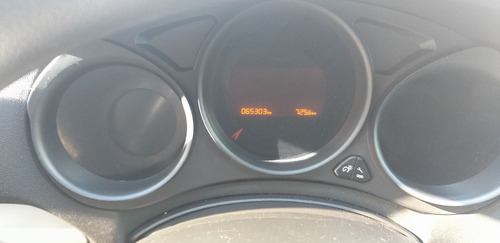 Imagen 6 de 8 de Citroën C4 Lounge 2015 1.6 Tendance At6 Thp 163cv